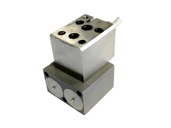Electroimán proporcional de tipo vertido y sellado para minas de clase II dtebl21